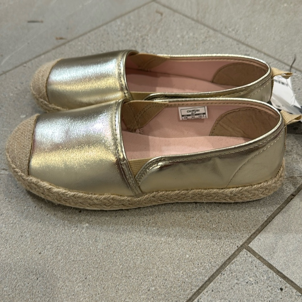 OshKosh espadrilles 1 NWT